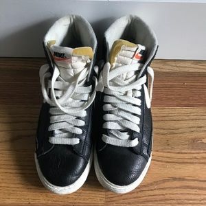 NIKE x JCREW BLAZERS